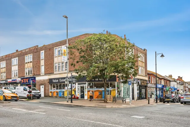 Broad Street, Seaford, photo 1