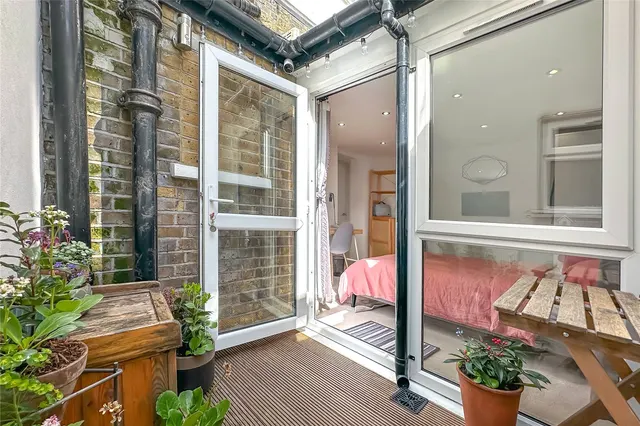 Photo 3 — Catesby Street, SE17