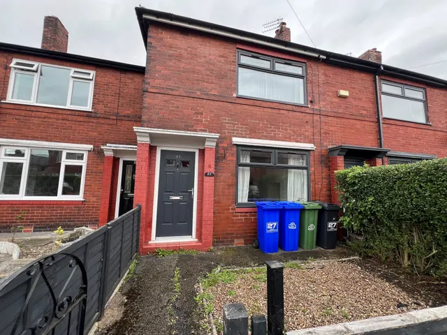 Mount Pleasant Road, Denton, M34, photo 1