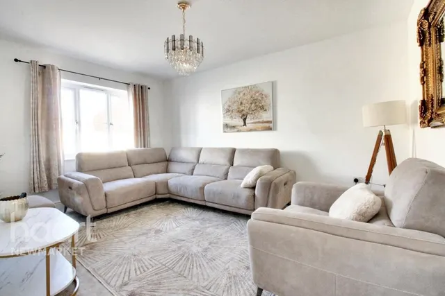 Glebe Drive, Newmarket, CB8, photo 3