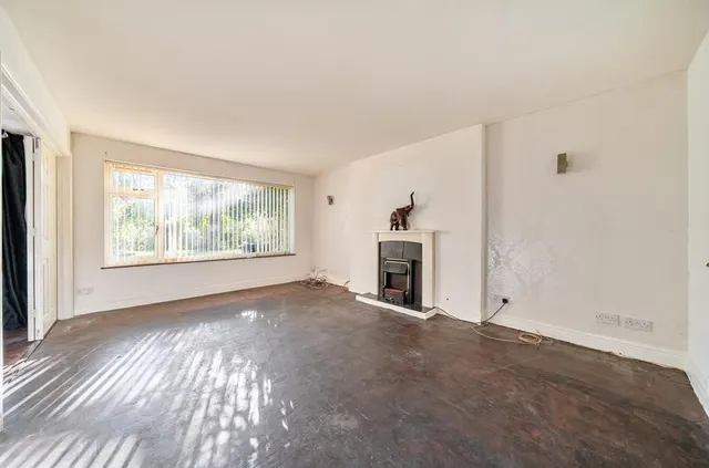 Cobbett Close, Crawley, RH10, photo 3