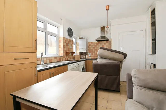 Bishops Road, Peterborough, PE1, photo 3