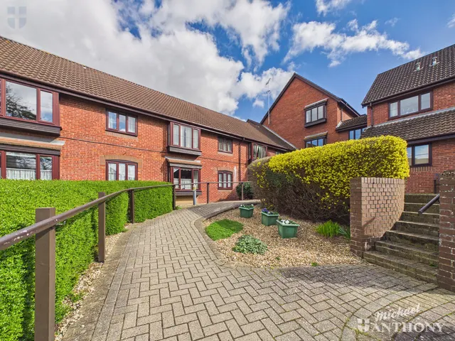 Beaconsfield Road, Aylesbury, HP21, photo 1