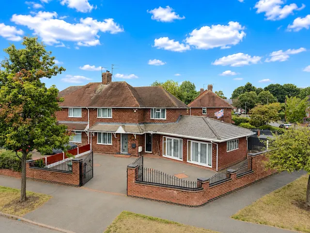 Olinthus Avenue, Wednesfield, Wolverhampton, WV11, photo 1
