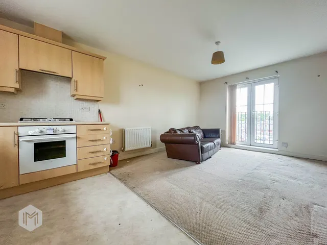Photo 3 — Finsbury Court, Bolton, BL1 8XP