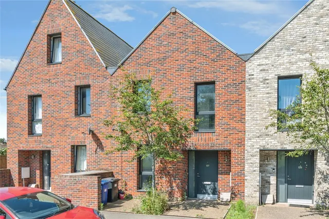 St. Chads Road, Tilbury, Essex, RM18, photo 1