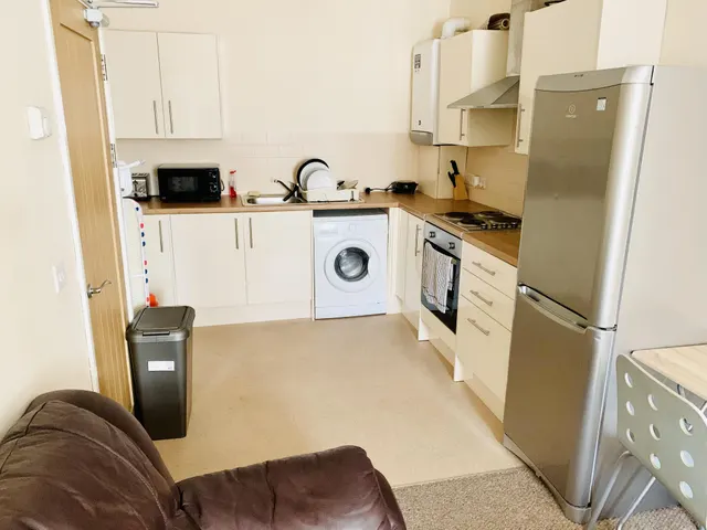 High Street, Merthyr Tydfil, CF47, photo 2