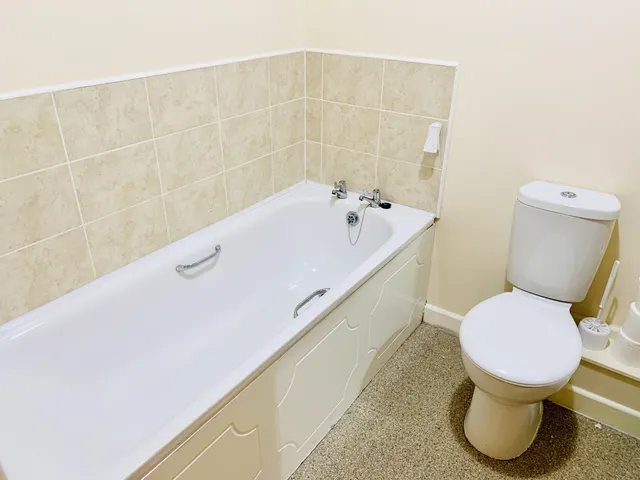 High Street, Merthyr Tydfil, CF47, photo 3