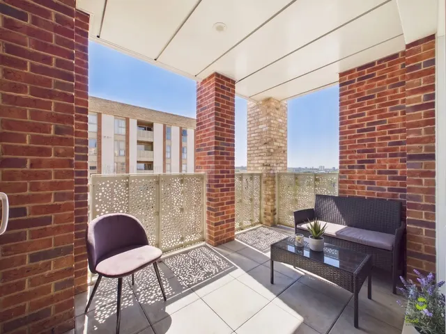 Kite Close, London, SE2, photo 2
