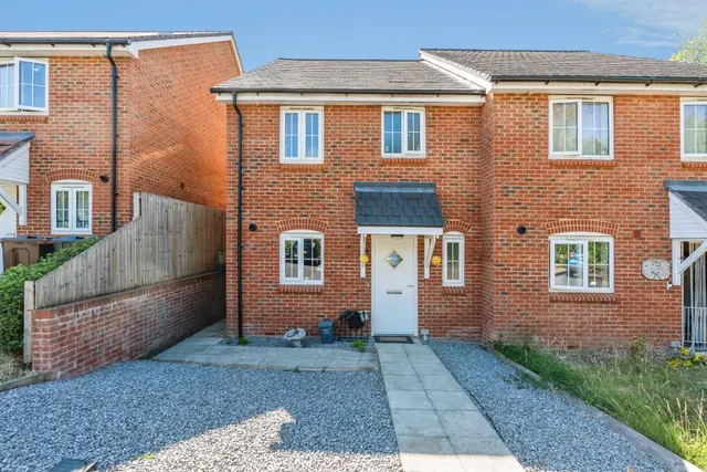 Battenberg Close, Romsey, SO51, photo 1