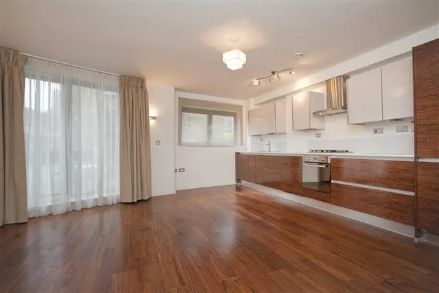 Woodland Crescent, London, SE10, photo 3