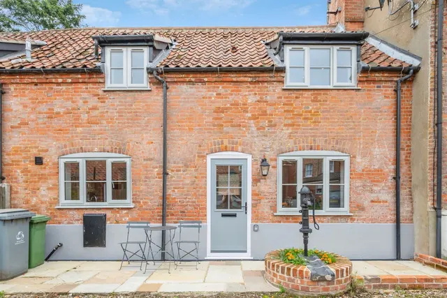 Birchams Yard, Reepham, NR10, photo 1