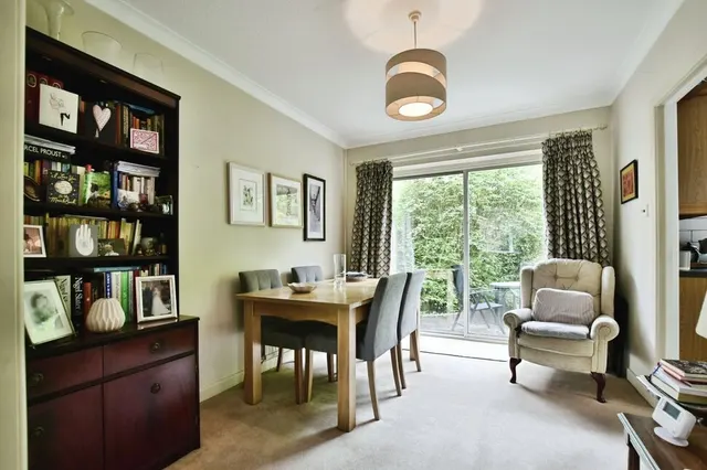 Photo 3 — Dean Drive, Wilmslow, Cheshire, SK9