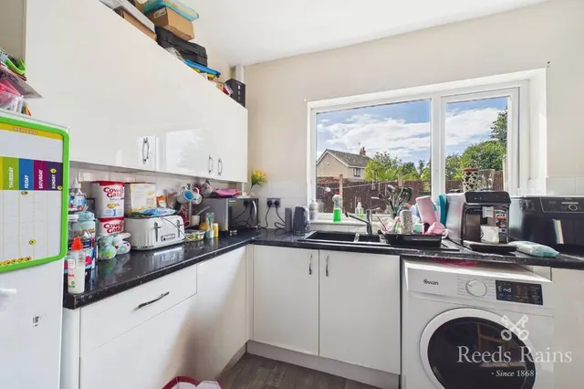 Photo 3 — North Road, Clowne, Derbyshire, S43