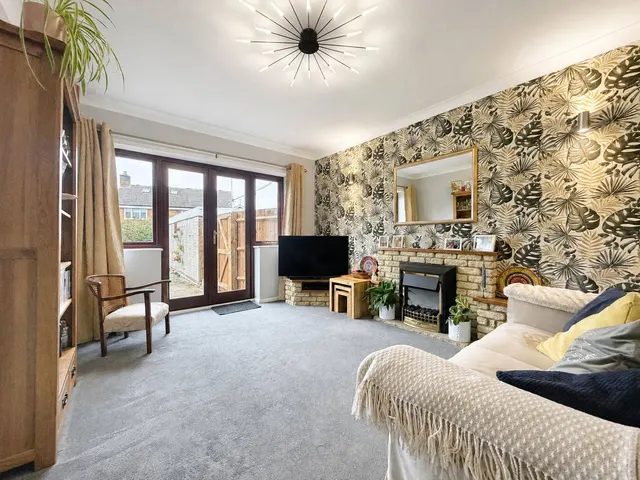 Photo 2 — Willow Crescent, Great Houghton, Northampton, NN4 7AP