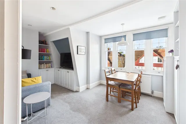 Riggindale Road, London, SW16, photo 1