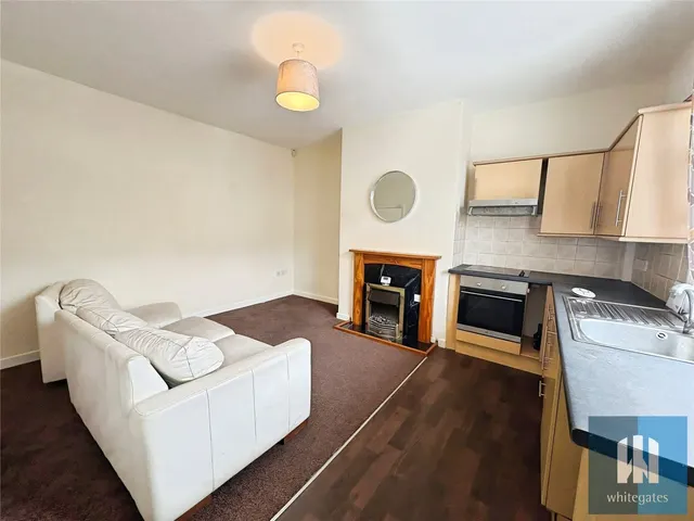 North Street, Mirfield, WF14, photo 2