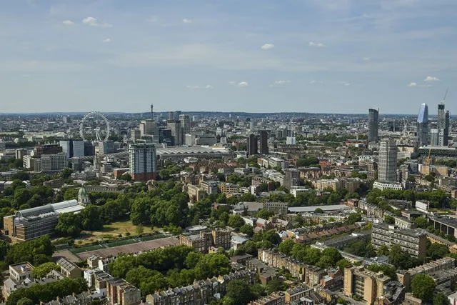 Photo 2 — Apartment 4004, 9 Churchyard Row, London