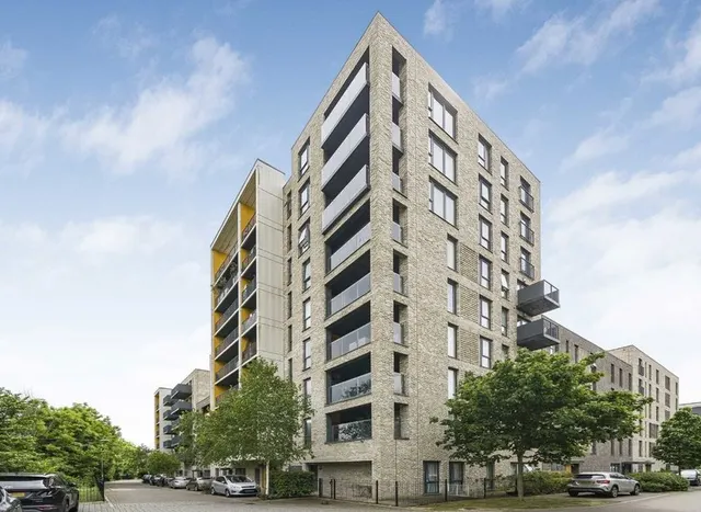 Chronicle Avenue, Colindale, NW9, photo 1