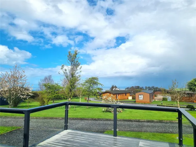 Llanon, SY23, photo 1