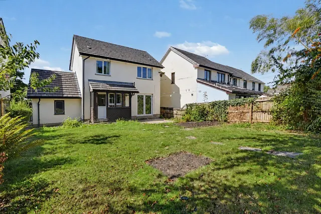Hawthorn Road, Barnstaple, EX32, photo 1