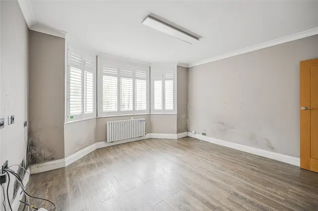Warwick Road, London, N11, photo 3