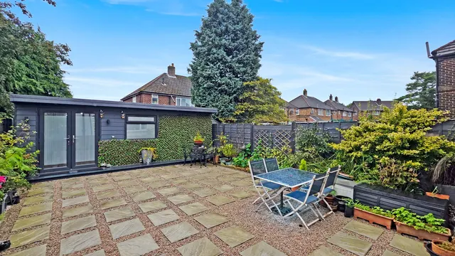 Douglas Street, Swinton, M27, photo 2