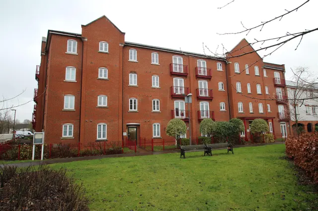 Coxhill Way, AYLESBURY, photo 1