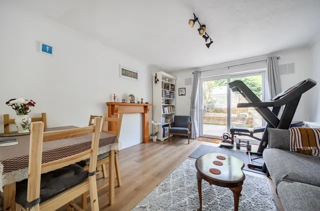 Feltham Close, Romsey, SO51, photo 3