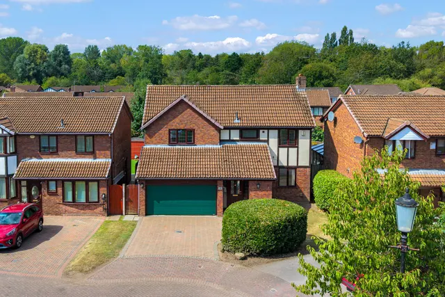 Cloverfield, Norton, Runcorn, Runcorn, WA7 6SN, photo 1