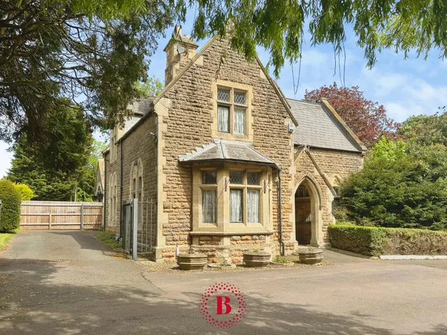 Photo 2 — Thorpe Road, Melton Mowbray, LE13