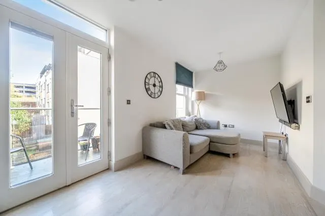 Trinity Place, High Wycombe, HP11, photo 3