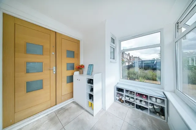 Ferndown Road, Solihull, B91, photo 3