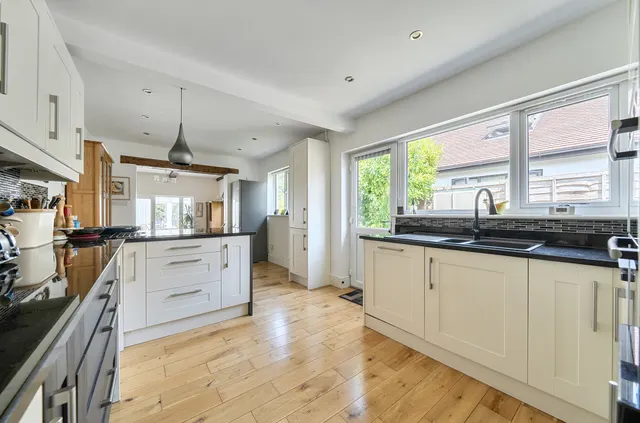 Photo 2 — Shepherds Lane, Bracknell, Berkshire, RG42 2BL