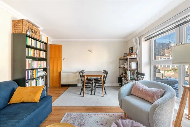 Melville Place, London, N1, photo 2