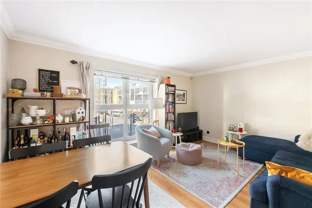 Melville Place, London, N1, photo 3