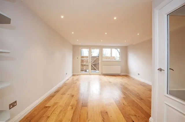 Clement Close, London, NW6, photo 1