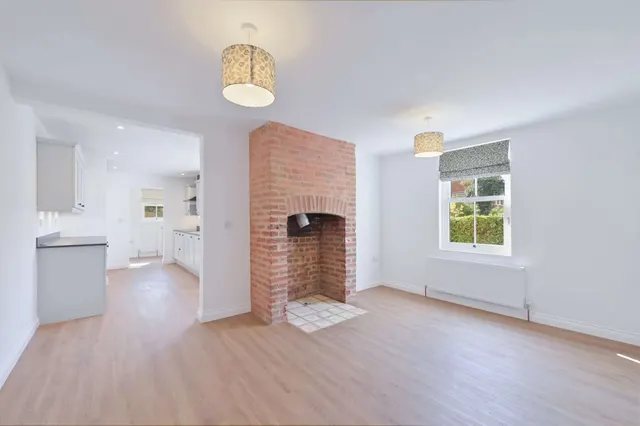 Victoria Road, Wargrave, RG10, photo 3