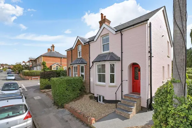 Victoria Road, Wargrave, RG10, photo 1