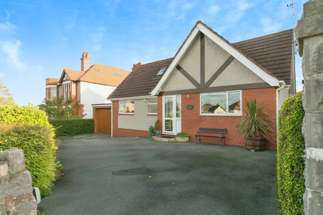 Bryn Eglwys, Rhos on Sea, LL28, photo 1