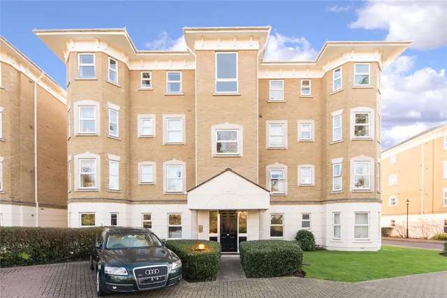 Penners Gardens, Surbiton, KT6, photo 1