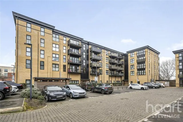 Giles Crescent, Stevenage, SG1, photo 2
