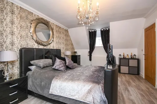 Photo 2 — Weymouth Drive, Grays, Essex, RM16 6BX