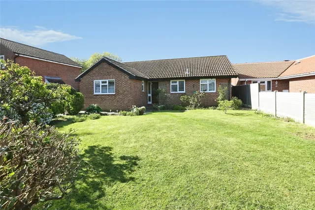 Pound Gate Drive, Titchfield Common, PO14, photo 1