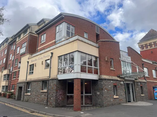 St. Peters Court, BS3, photo 3