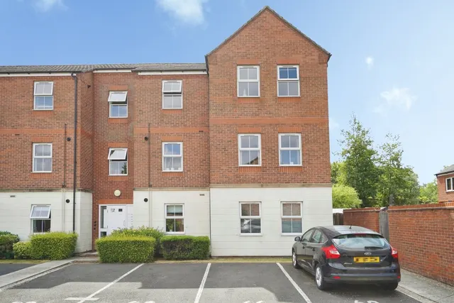 Oak Crescent, Ashby-de-la-Zouch, LE65, photo 1