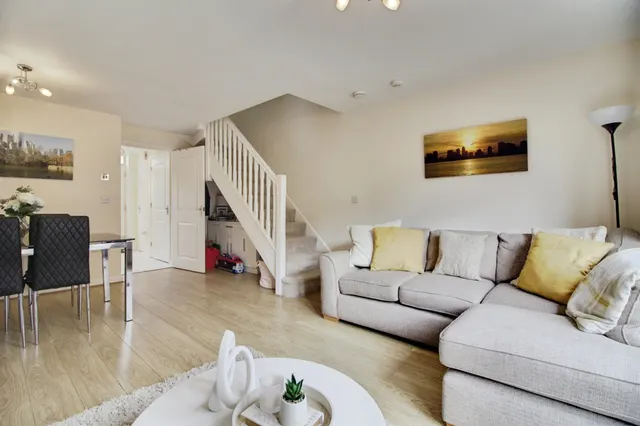 Peregrine Way, Hatfield, AL10, photo 3