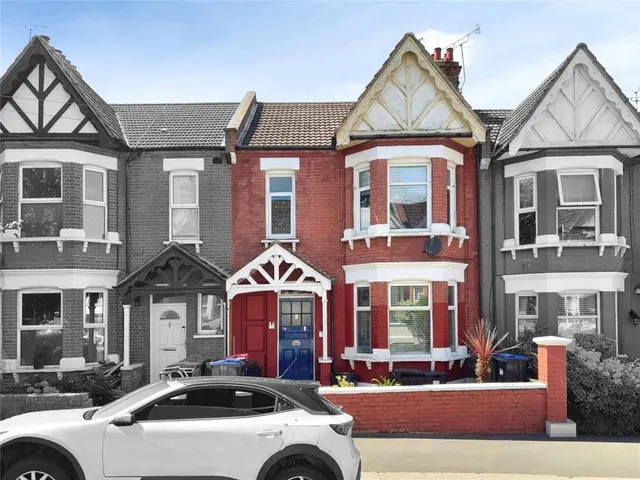 Silverdale Avenue, Westcliff-on-Sea, SS0, photo 1