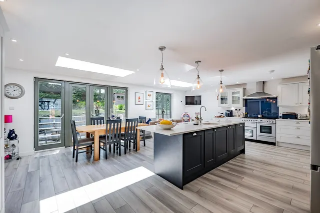 St. Johns Road, Crowborough, TN6, photo 2