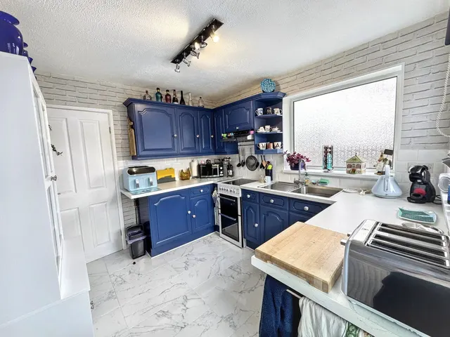 Photo 2 — Lon Garnedd, Abergele, Conwy, LL22 7EP